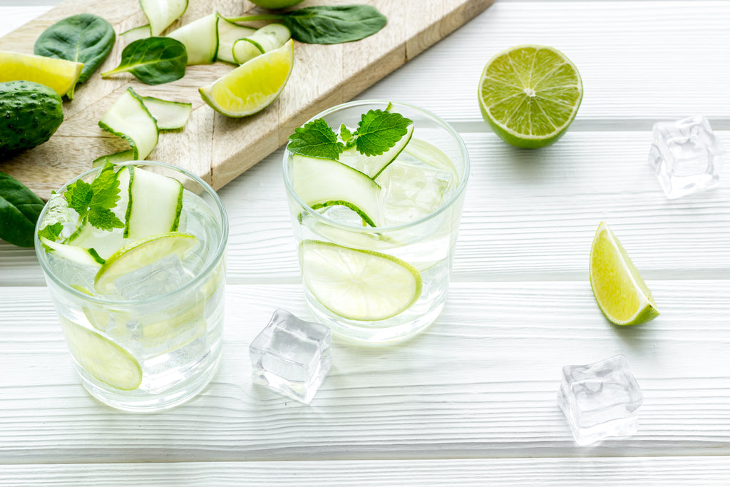 Mastering Summer Cocktails: How Dupure Water Filtration Ensures Crystal-Clear Ice Cubes